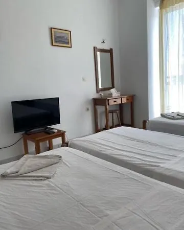 Alexandra 110, 4' From *